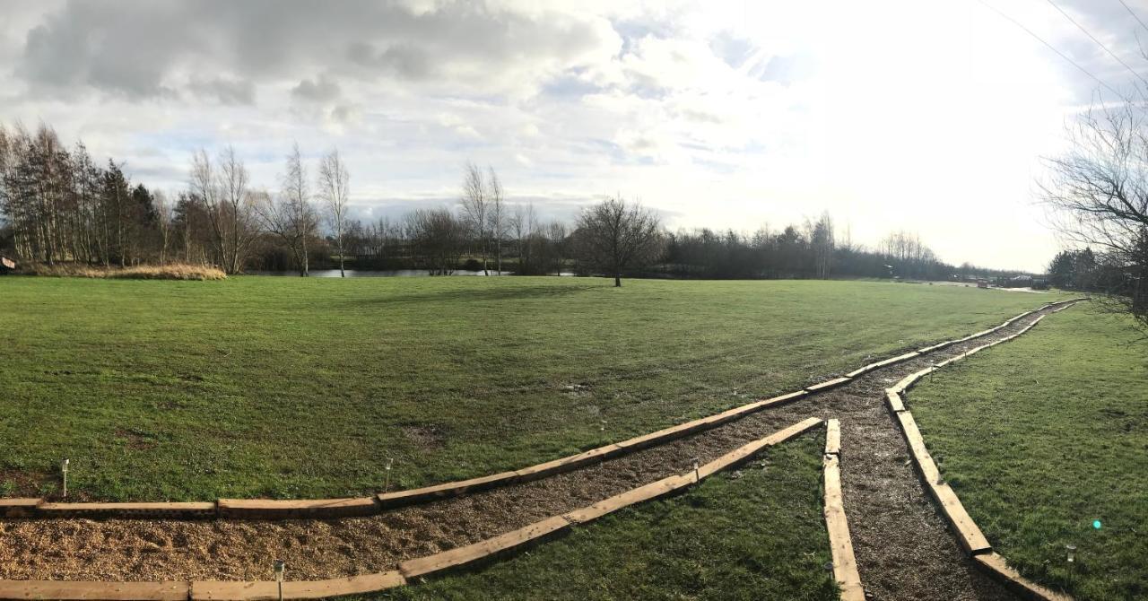 Elton Barn Fishery & Retreat Nottingham Bagian luar foto