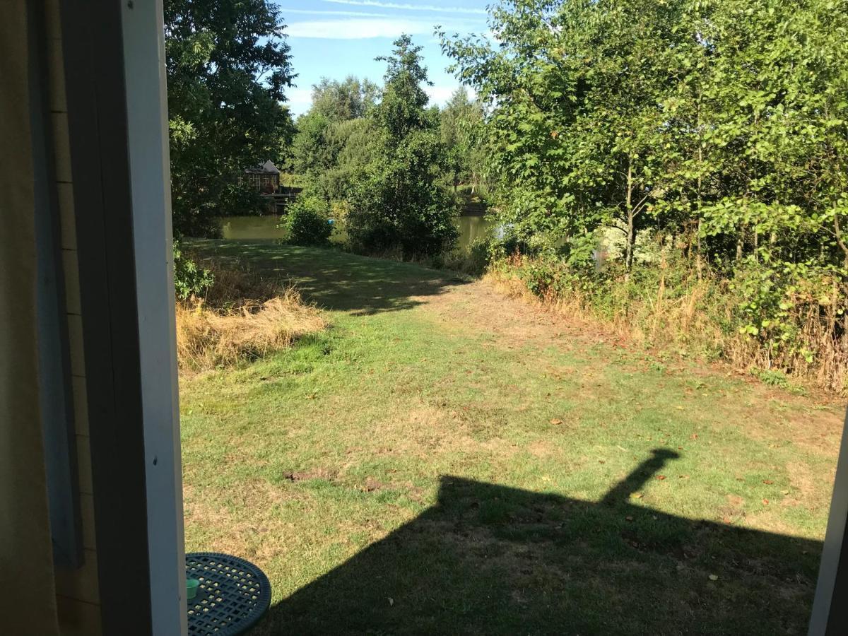 Elton Barn Fishery & Retreat Nottingham Bagian luar foto
